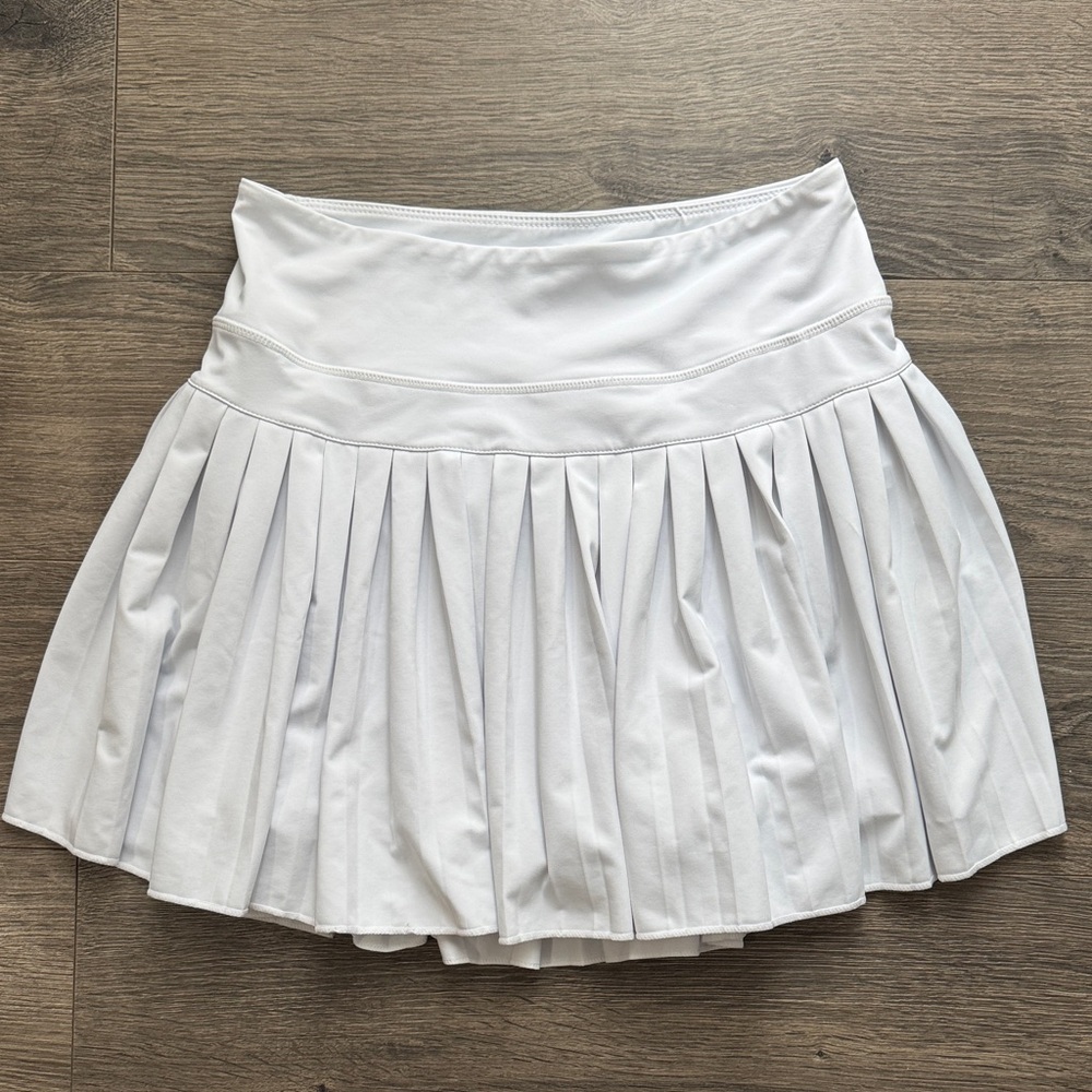 Goldhinge 15 inch White Pleated Tennis Skirt